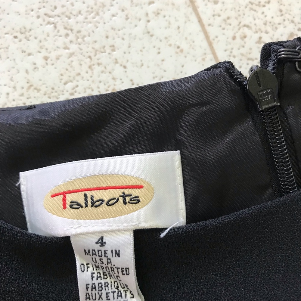 Basic Black Sheath - image 3